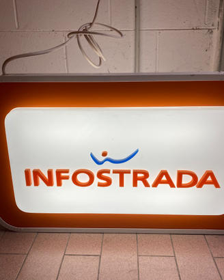Insegna luminosa Infostrada