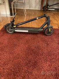 Xiaomi Mi Electric Scooter Pro 2