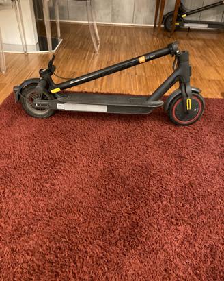 Xiaomi Mi Electric Scooter Pro 2