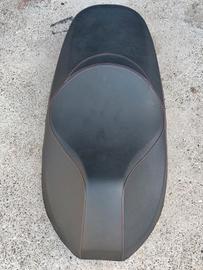 SELLA ORIGINALE USATA KYMCO G DINK 125 300 DAL 201