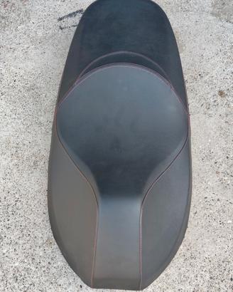 SELLA ORIGINALE USATA KYMCO G DINK 125 300 DAL 201