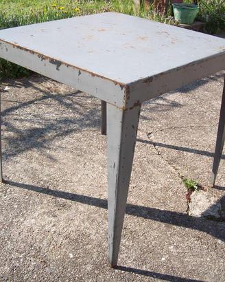 tavolo giardino in ferro