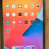 IPad 8th Gen 32GB Gray - schermo rotto