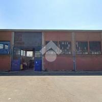 CAPANNONE A MONCALIERI