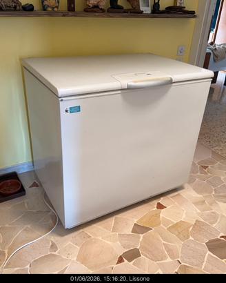 Freezer congelatore a pozzetto