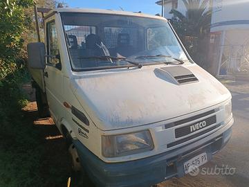Iveco 35.10 ribaltabile su 3 lati