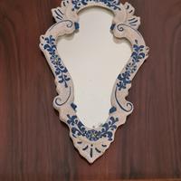 Piccolo specchio bianco e blu