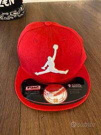 Cappello New Era Air Jordan Abbigliamento e Accessori In vendita a Bari