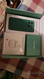 Smartphone Honor nuovo con cuffie