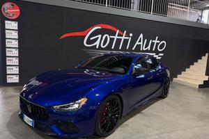 MASERATI Ghibli V6 GRANSPORT NERISSIMO CARBONIO