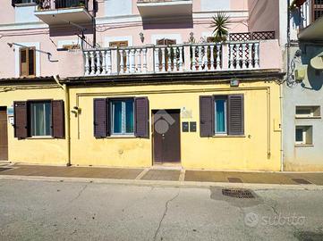 2 LOCALI A CHIETI