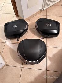 2 borse laterali + 1bauletto Givi