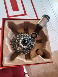 pacco pignoni 11v 11-28 Shimano ultrega e corpetto