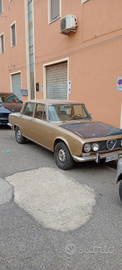 Alfa Romeo 2000 berlina con A.C