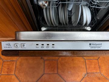 Lavastoviglie Hotpoint Ariston da 11 lt