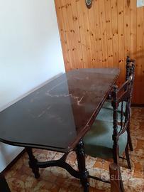 Tavolo vintage Anni ‘60 con 4 sedie trattabile