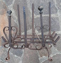 Griglia portalegna per camino