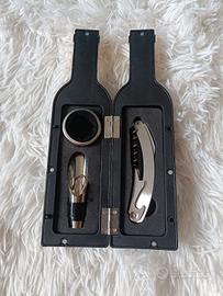 Set accessori vino in contenitore forma bottiglia