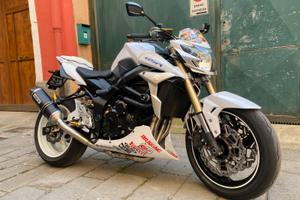 Suzuki GSR-750