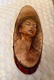 Pirografia incisa a fuoco su legno