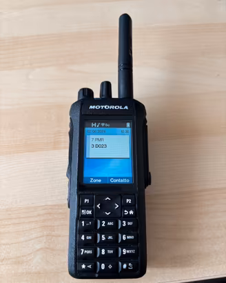 Motorola R7 UHF