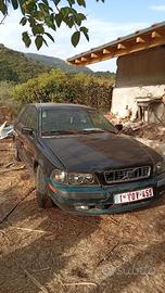 Volvo v40 2003