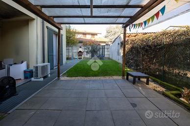 2 LOCALI A VAPRIO D'ADDA