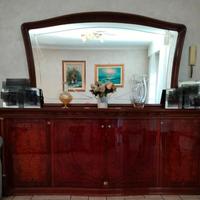 consolle con specchio con vetrinetta 