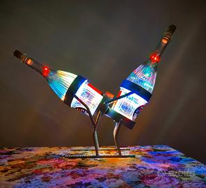 Lampada a led con supporto grigio