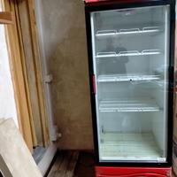 Frigorifero a Vetrina verticale