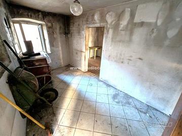 LOCALITA' VALDUGA: porzione di casa con giardino!