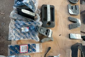 Vari ricambi nuovi e usati