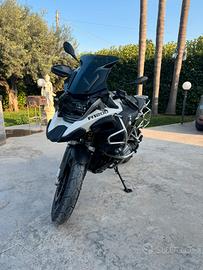 BMW GS 1200 Adventure - €13.000