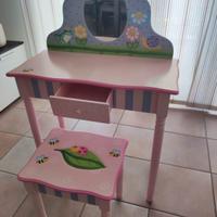 specchiera in legno rosa