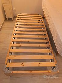 letto a doghe in legno