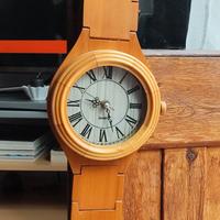orologio da parete in legno vintage