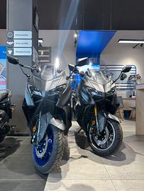 YAMAHA T MAX 560 2026