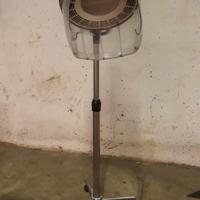 Casco parrucchiera su pedana c/rotelle