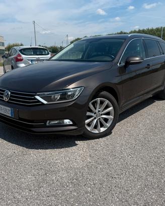 Volkswagen Passat Variant 1.6 TDI246950 DSG