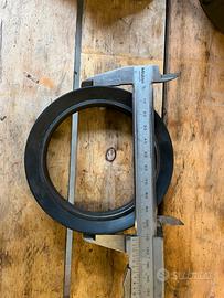 Guarnizioni di tenuta per mezzi cingolati