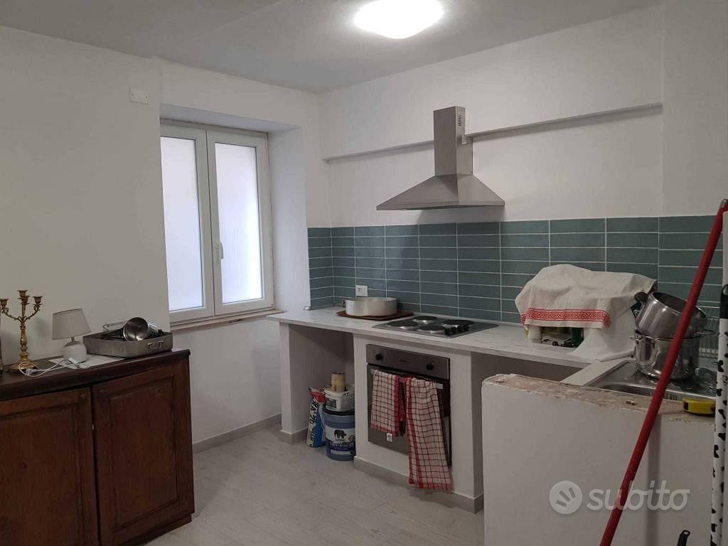 Rustico / Casale di 90 m² con 5 locali a Lucca - Vista 3