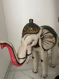 elefante in legno 