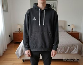Felpa Adidas con cappuccio 