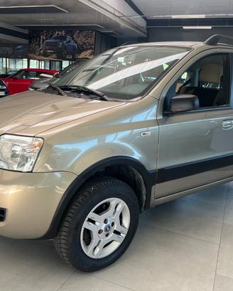 FIAT Panda 1.3 MJT 16V 4x4 CON 74900 KM