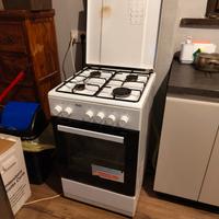 Cucina a gas con forno
