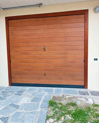 AMPIO BOX DI 17m² IN PIENO CENTRO