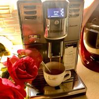 SAECO Macchina da caffè e cappuccino automatica