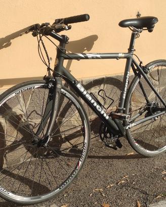 Bicicletta Bianchi ML3 Alloy reparto corse cambio 
