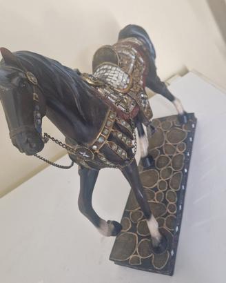 Statua cavallo decorativa in resina 40x30.