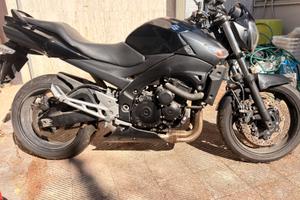 Suzuki GSR 600